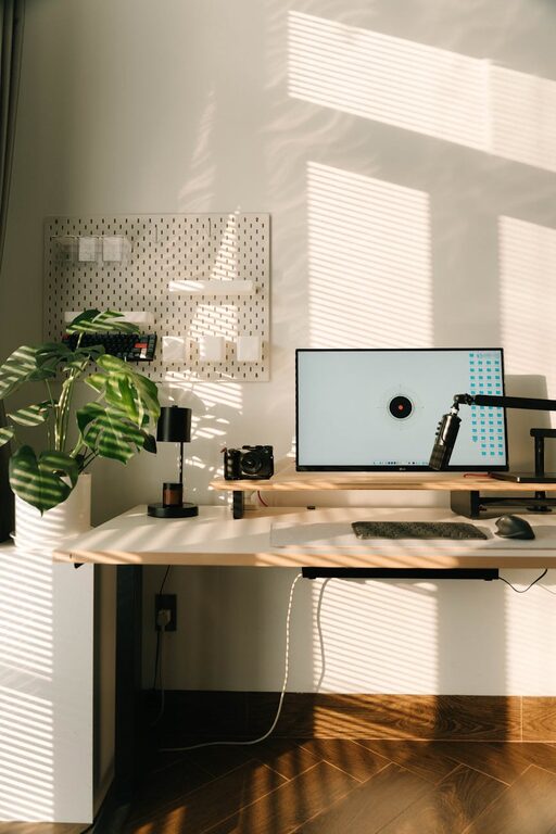 Tips for Creating a Comfortable and Productive Home Office Environment